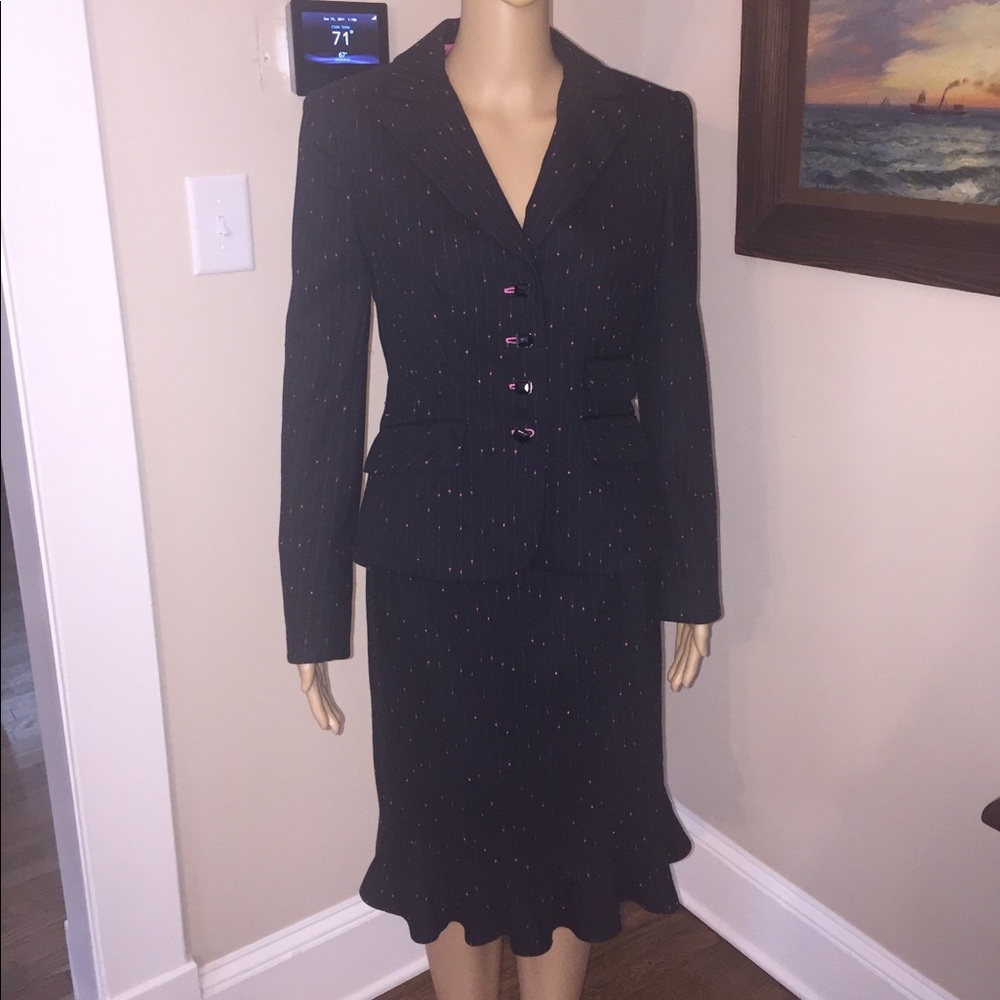 Kay Unger Women’s Suit, Size 6, Pink and Black